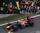 Sebastian Vettel Grand Prix di Corea del sud 2012 yılında zaferi kutluyor
